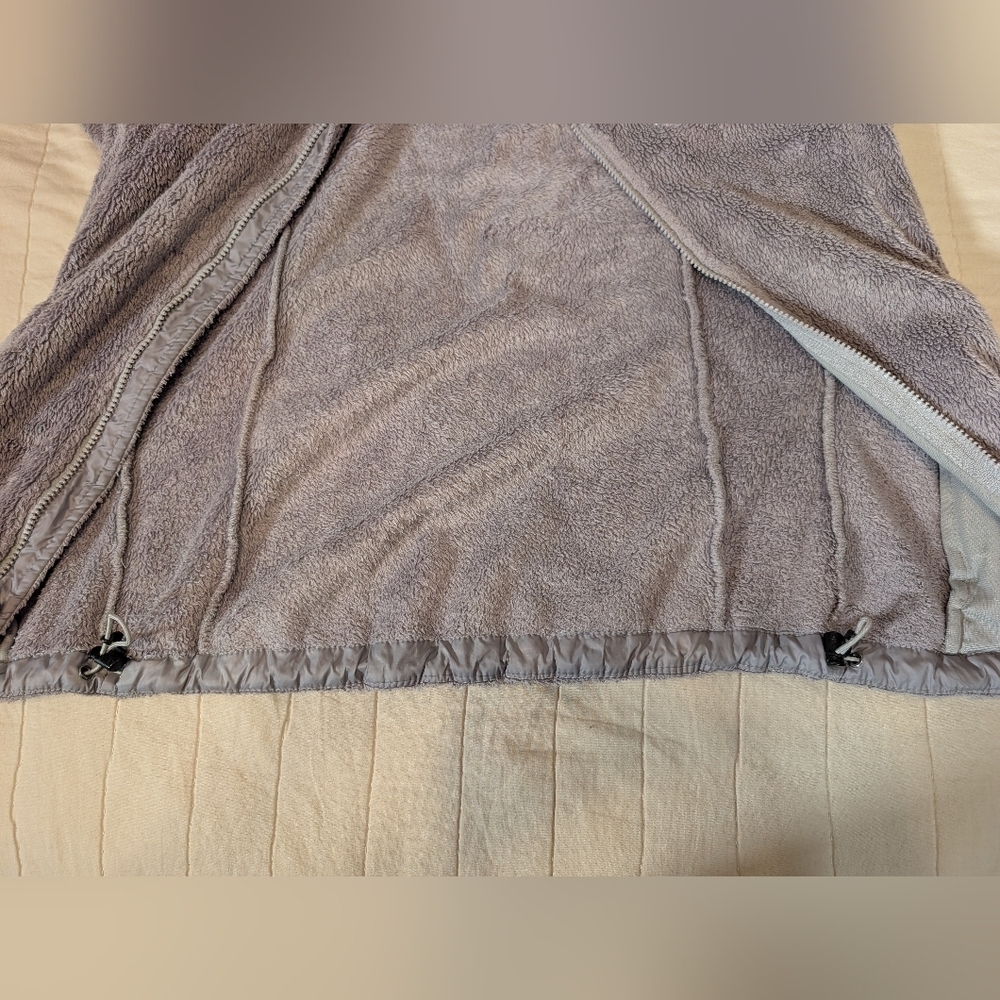 The North Face Osito Fleece Jacket, Women's Size Small - Picture 7 of 10